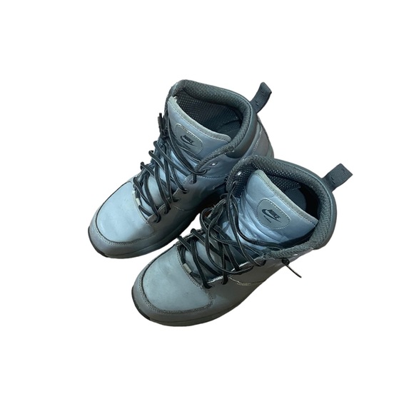 Nike Boots - Picture 2 of 4